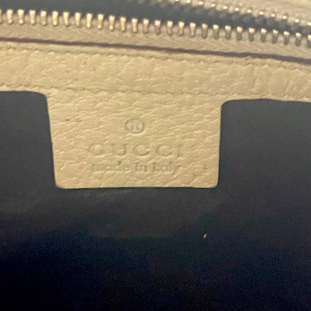 Gucci Handbag - Picture 3 of 5